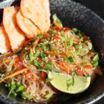 Лапша WOK с лососем